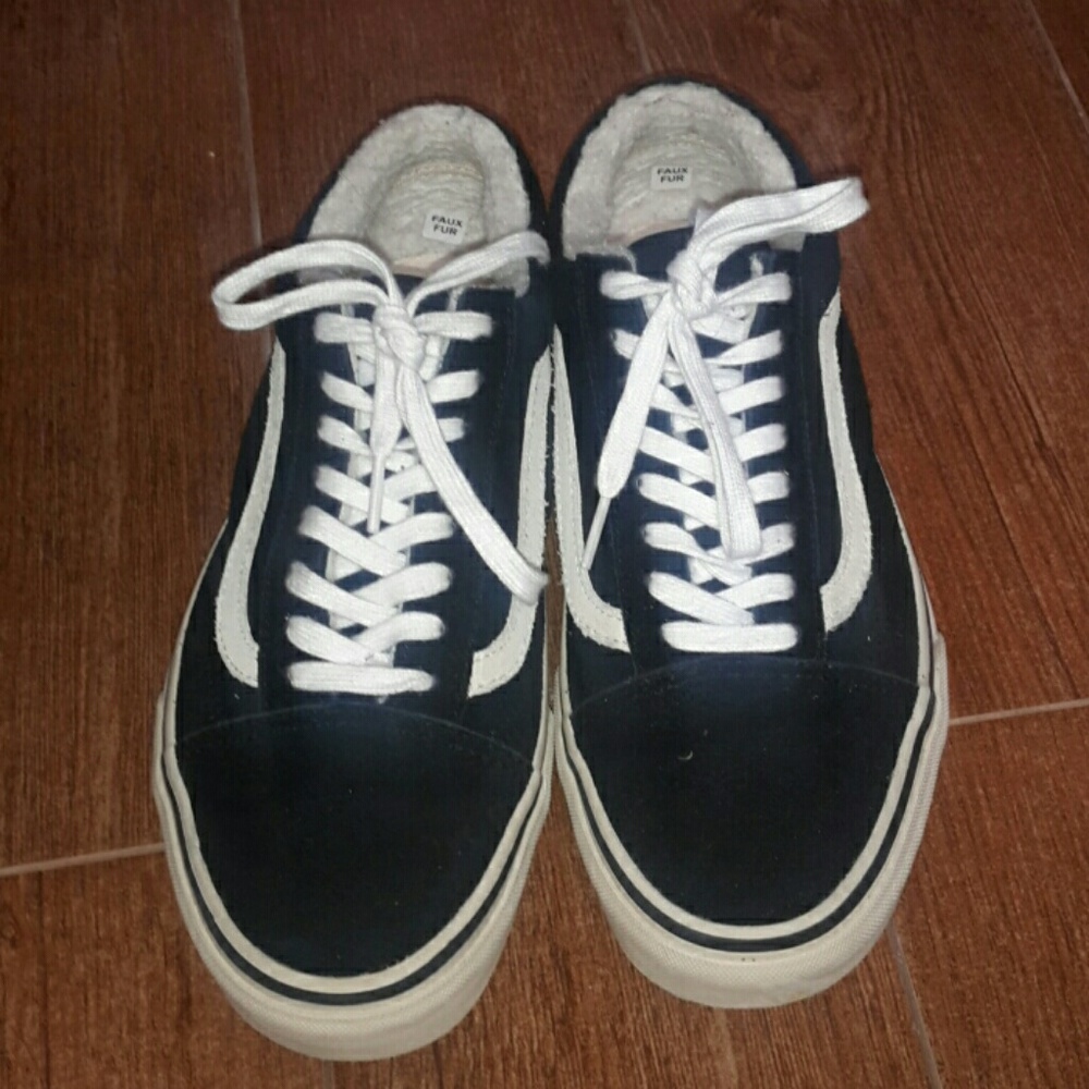 WORN ONCE VANS OLD SKOOL SHERPA LINED (MADEWELL)
